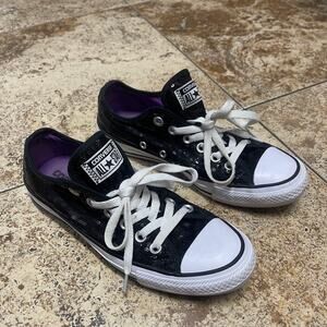 Converse Chuck Taylor All Star Ox Low Top Sneakers Black Women’s 136079F Size 7